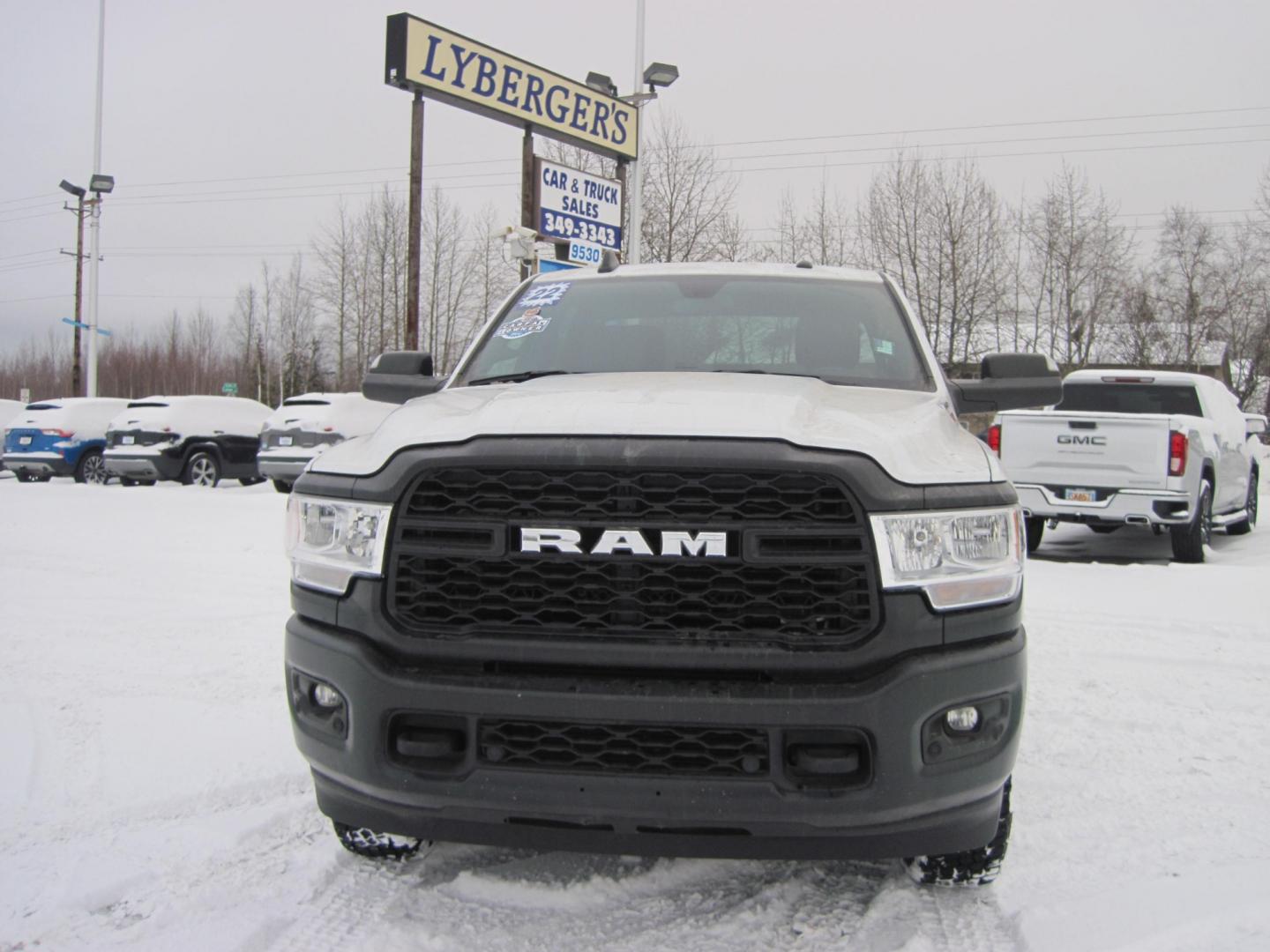 2022 white /gray RAM 3500 Tradesman Crew Cab 4WD (3C63R3GL2NG) with an 6.7L L6 OHV 24V TURBO DIESEL engine, 6A transmission, located at 9530 Old Seward Highway, Anchorage, AK, 99515, (907) 349-3343, 61.134140, -149.865570 - Nice Ram 3500 Longbed come take a test drive - Photo#1